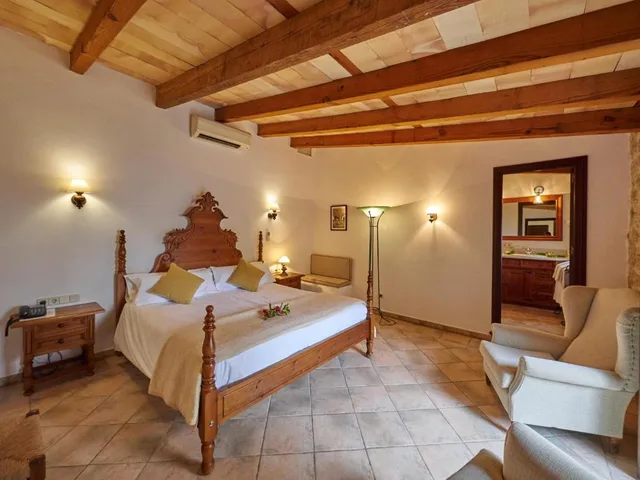 جناح بريميوم بشرفة، FINCA HOTEL ALBELLONS PARC NATURAL 2/3