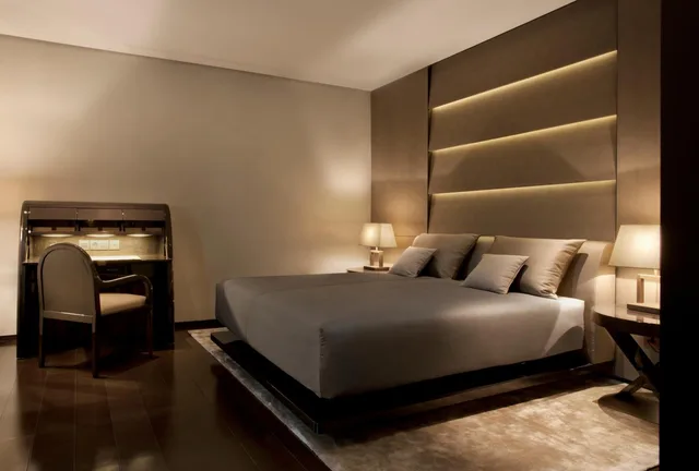 Armani, Deluxe, King Bed, Armani Hotel Milano 1/2