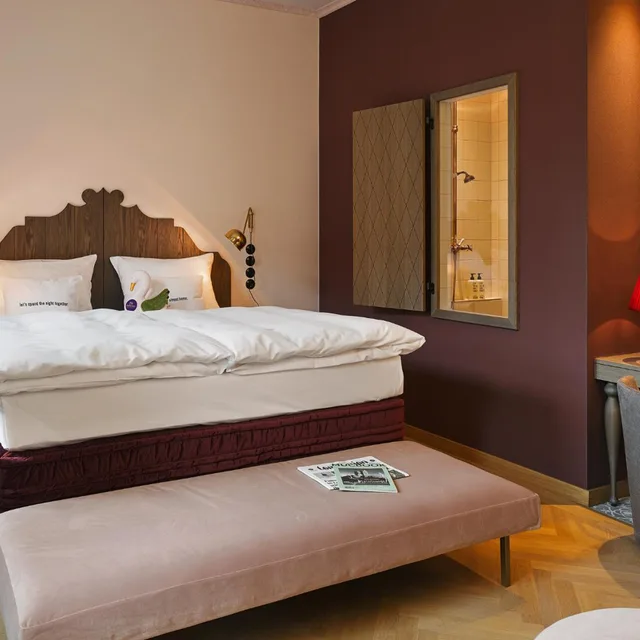 Room, King Bed, Xl، 25hours Hotel The Royal Bavarian 4/10