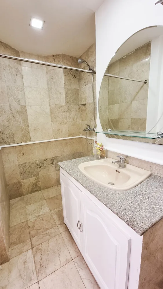 شقة غراند بسرير كوين وفرشتي فوتون، Amazing Marina Residential Suites 8/9