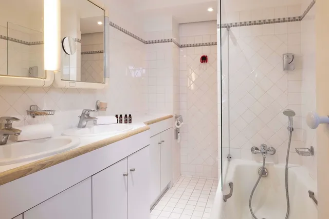 غرفة سوبيريور بسريرين منفصلين، HOTEL SAINT PIERRE 3/5