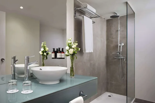Superior, 1 Double and 1 Single Bed, with Extra Bed, Valley View, NH Sintra Centro 2/2