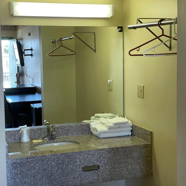 غرفة بسريرين كوين، Sea Palace Inn 4/5