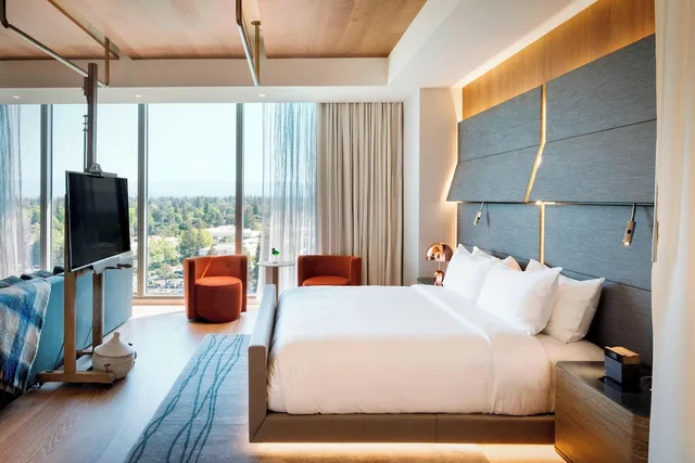1 Bedroom, Suite, Bay View, Accessible، Hotel Nia, Autograph Collection 1/3