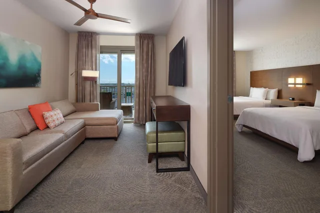 جناح بشرفة بغرفة نوم واحدة، Embassy Suites By Hilton Oahu Kapolei 1/5