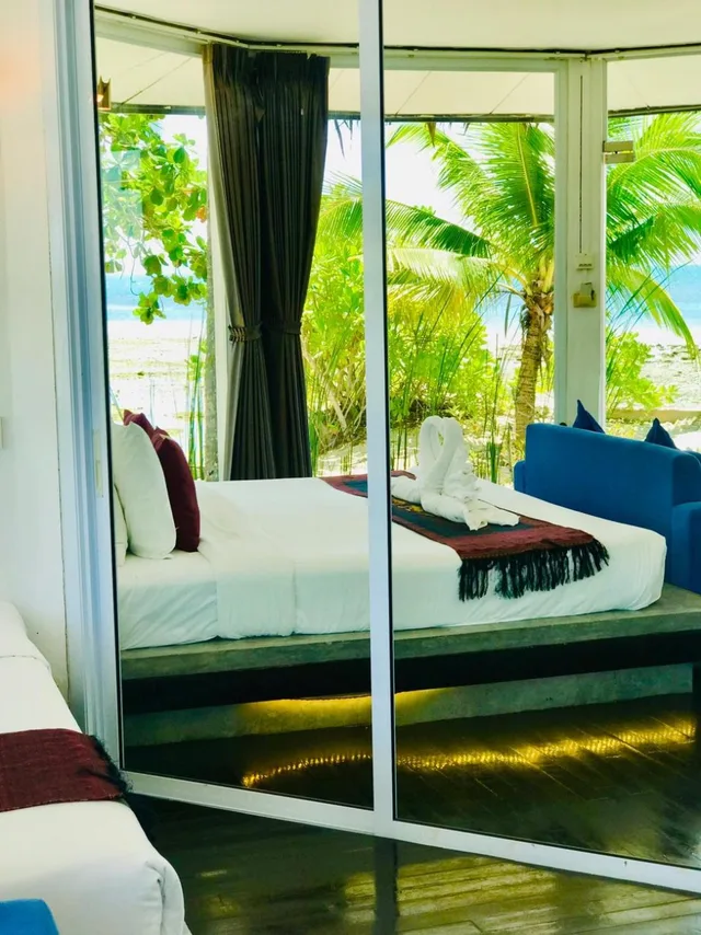 Villa, Beach Front, Am Samui Resort 6/10