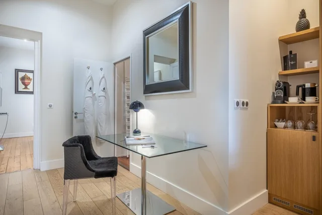جناح بشرفة بجاكوزي، Hotel Le Palais Gallien 8/8