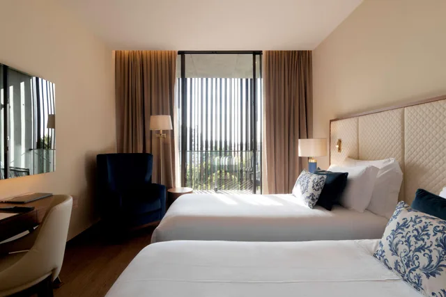 Deluxe, Twin Beds, French Balcony, Boeira Garden Hotel Porto Gaia, Curio Collection by Hilton 1/6