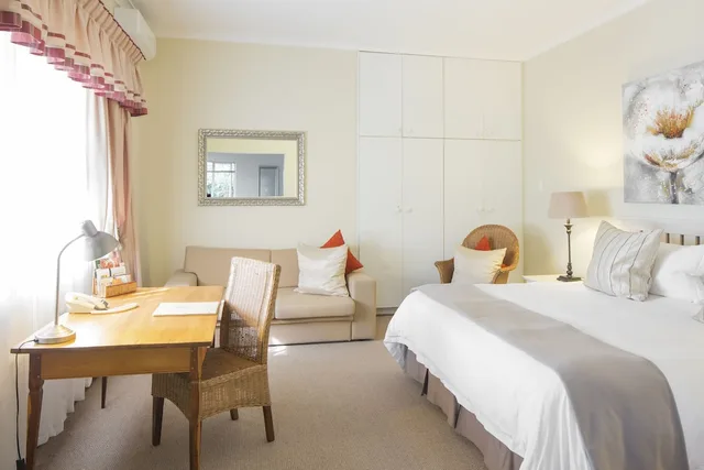 غرفة بسرير كينج، Kingfisher Guesthouse 1/3