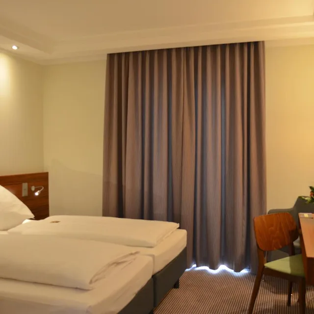 غرفة بسرير مزدوج، Augusten Hotel 2/10