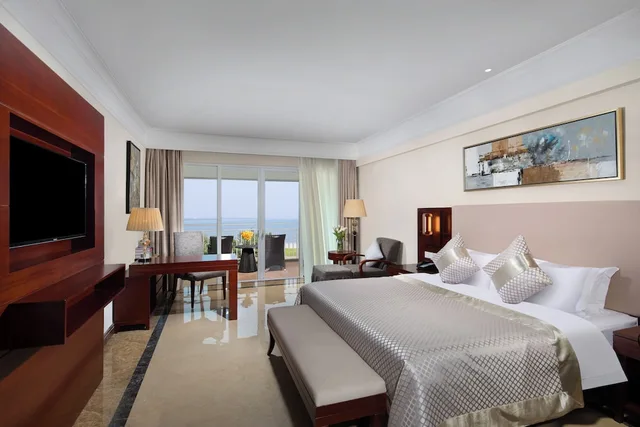 Premier, King Bed, Sunrise View, Ocean View، Wyndham Garden Wenchang Nanguo 2/8