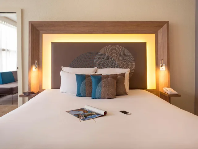 جناح، Novotel Geneve Centre 1/3
