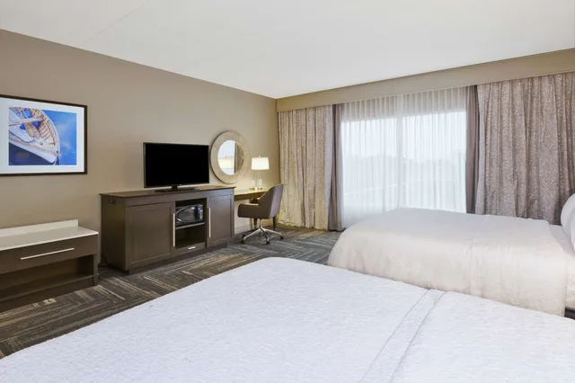 غرفة قياسية بسريرين كوين، Hampton Inn & Suites Wells-Ogunquit 7/10