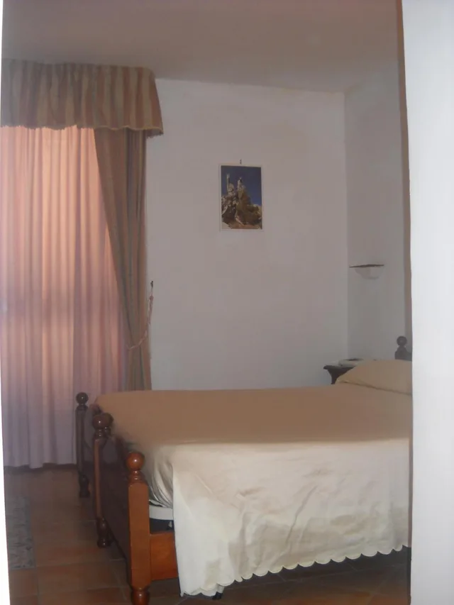 غرفة ثلاثية، Hotel Club San Diego 5/8