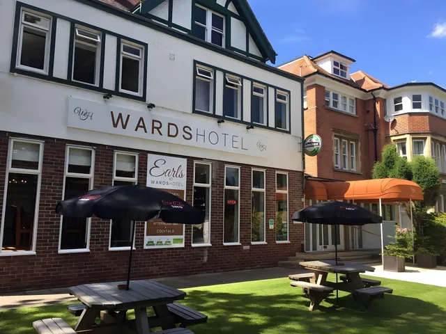 Executive, Suite, Wards Hotel 1/1