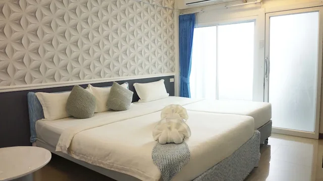 غرفة سوبيريور بسرير مزدوج، Westgate Residence Hotel 2/4
