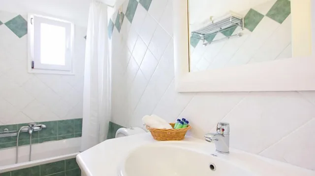 غرفة رباعية بسريرين مزدوجين، Anixi Hotel 3/4