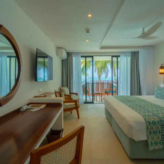 Superior, Double Bed, Sea View, Voyager Beach Resort 5/8