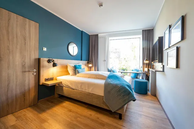 غرفة مفردة بسرير مزدوج، HARBR. hotel Konstanz 1/4