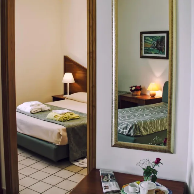 جناح، Hotel Sirenetta 1/9