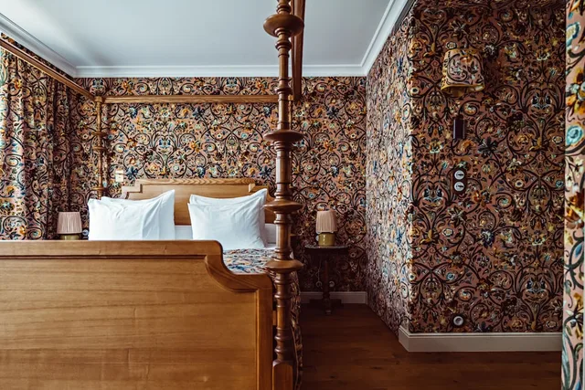 Parisian, Queen Bed، Hôtel Eldorado 4/4