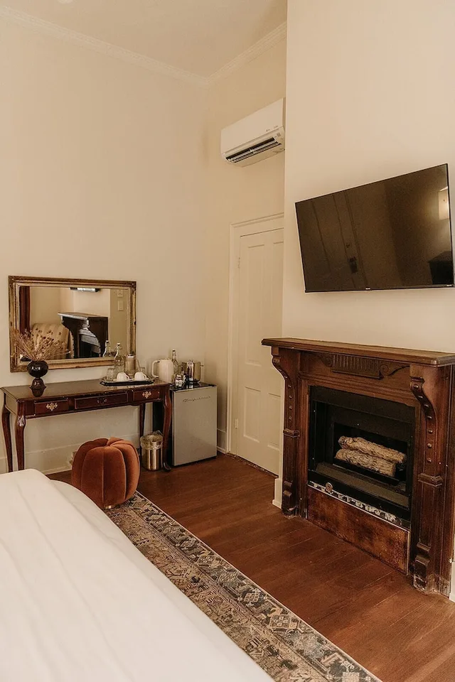 جناح سوبيريور بسريرين كينج، The Crystal River Inn 5/6