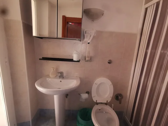 Basic, Single, Double Bed, Roman Holidays Hostel 5/5