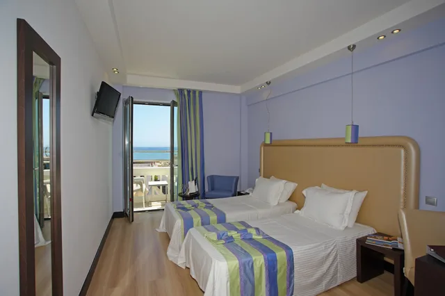 غرفة قياسية بسريرين منفصلين، Olympic Palladium Hotel 1/4