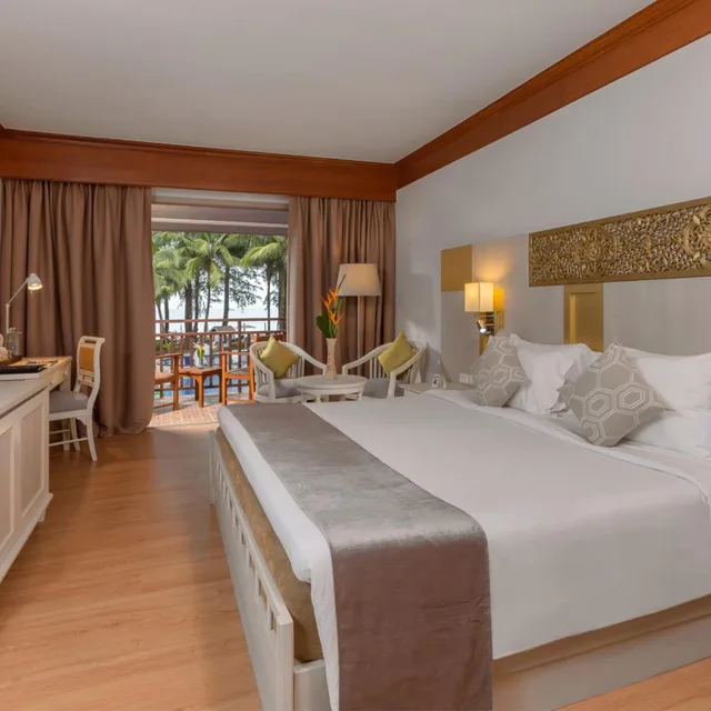 غرفة بسرير كينج بشرفة، Best Western Premier Bangtao Beach Resort & Spa 1/8