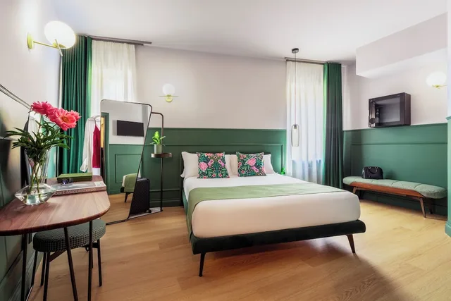 Deluxe, French Bed, Annex، Concordia 1/3