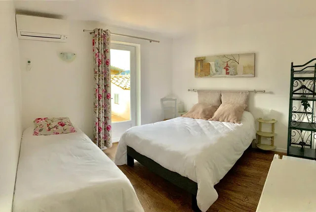 غرفة قياسية بسرير مزدوج، Auberge Cigaloise 3/5