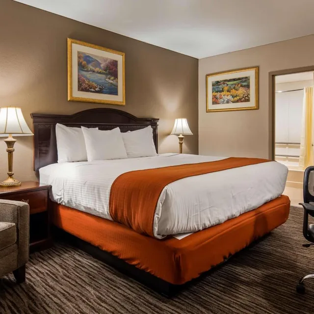 غرفة تنفيذية بسرير كينج، Best Western Gateway Adirondack Inn 5/10