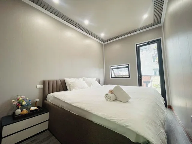غرفة تنفيذية بسرير كينج، Hanoi Quarter Life Hostel 2/5