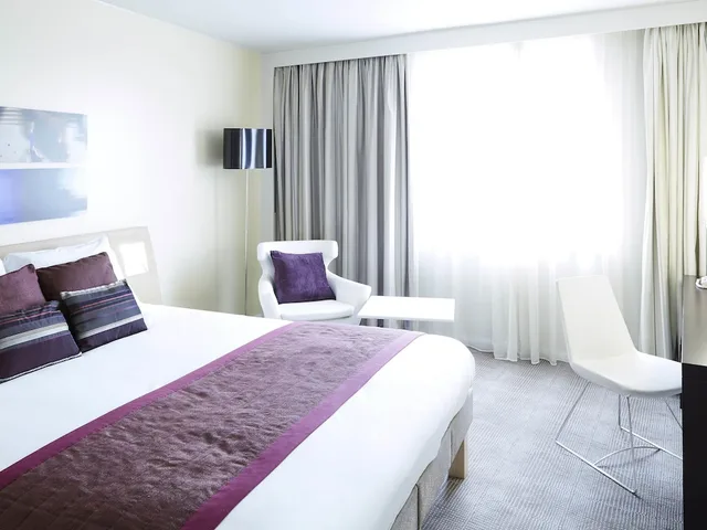 غرفة تنفيذية بسرير كينج، Novotel Liverpool Centre 1/4