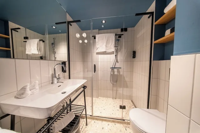 Male Dorm, Apartment, Queen and Twin Beds, Sofa، Aparthotel Goldey (ex Goldey Swiss Quality Hotel) 7/10