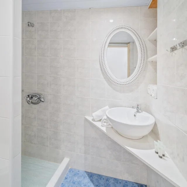 1 Bedroom, Apartment, Two Story، Maria Rousse 7/7