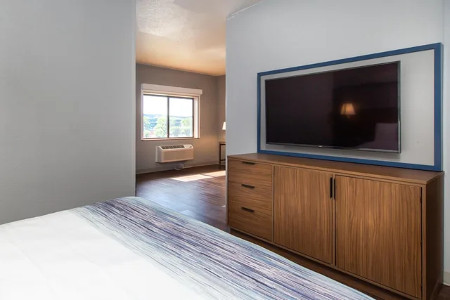 جناح ديلوكس بسريرين كينج، Americinn By Wyndham Rapid City 1/4