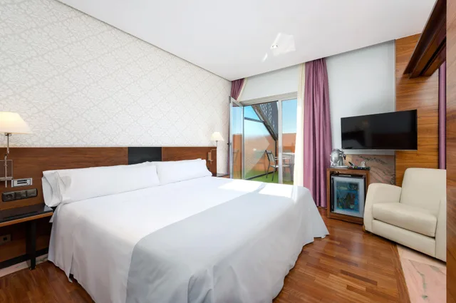Master, Junior Suite, Terrace، Hotel Murcia Rincon de Pepe Affiliated by Melia (ex Tryp Murcia) 3/8