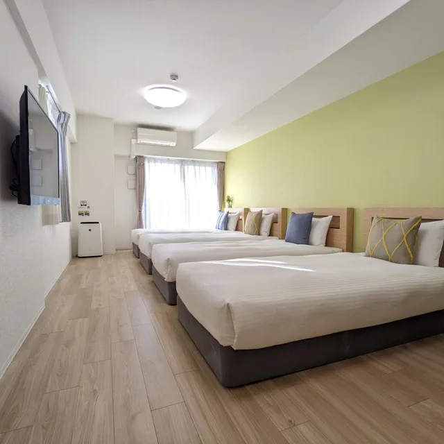 غرفة رباعية بشرفة، ESLEAD HOTEL Namba South III 4/9