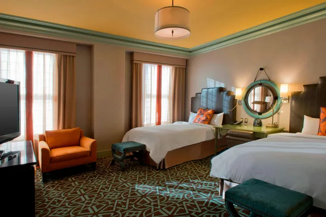 غرفة بسريرين كوين، Hotel Icon Autograph Collection 1/3