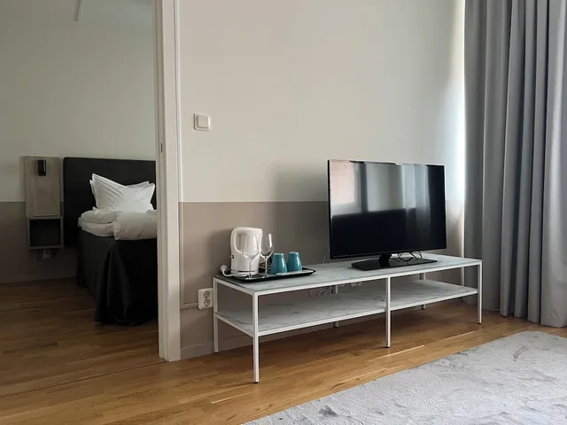 جناح سوبيريور بسرير كينج بإطلالة على المدينة مع أريكة، Injoy Premium Solna 5/10