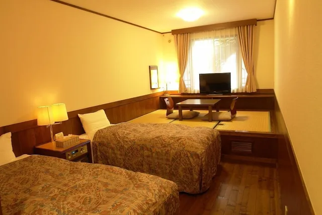 غرفة يابانية بسريرين منفصلين، Rakuchin Hotel 2/2