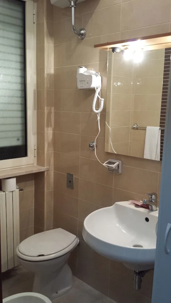 غرفة اقتصادية بسرير مزدوج أو سريرين منفصلين، Hotel Fini 7/10