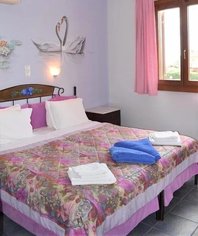 شقة صغيرة في طابق مرتفع، Melidron Hotel 2/5