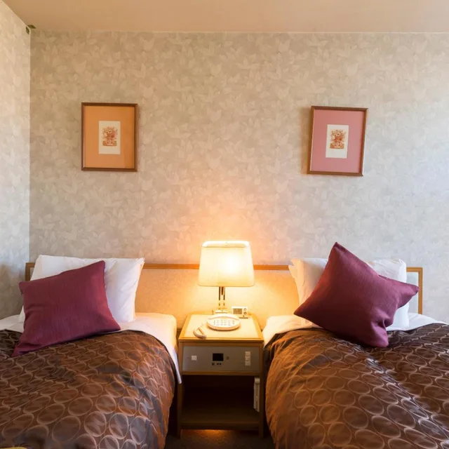 غرفة قياسية بسريرين منفصلين، Sky Hotel Uozu 1/3