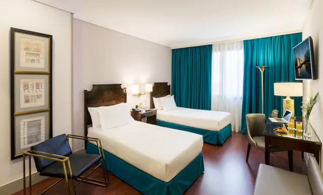 Room, Single, Double Bed, Square View, Sercotel Gran Hotel Conde Duque 5/8