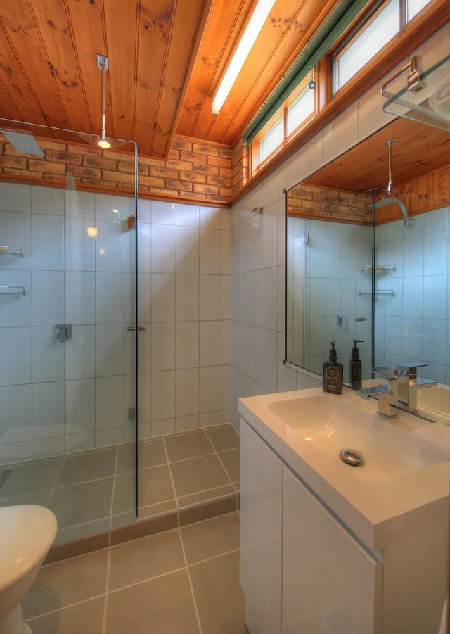 Village, Stanley, Superior, Suite, King Bed, Sea View، STANLEY VILLAGE WATERFRONT ACCOMMODATION 4/7