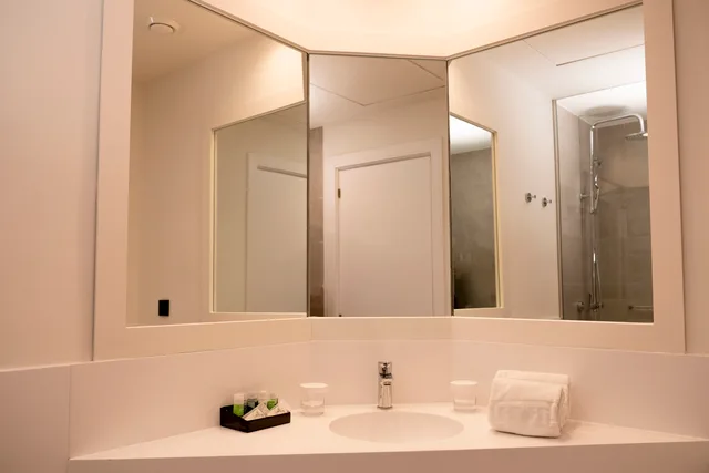 Deluxe, Lateral Side Sea View، Urh Sitges Playa Hotel 7/7
