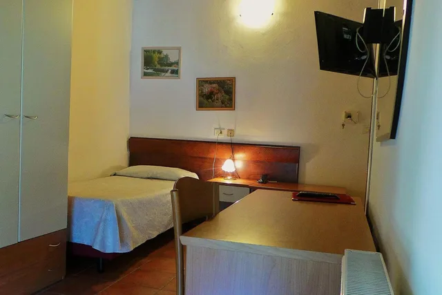غرفة مفردة، Hotel Roma 3/7