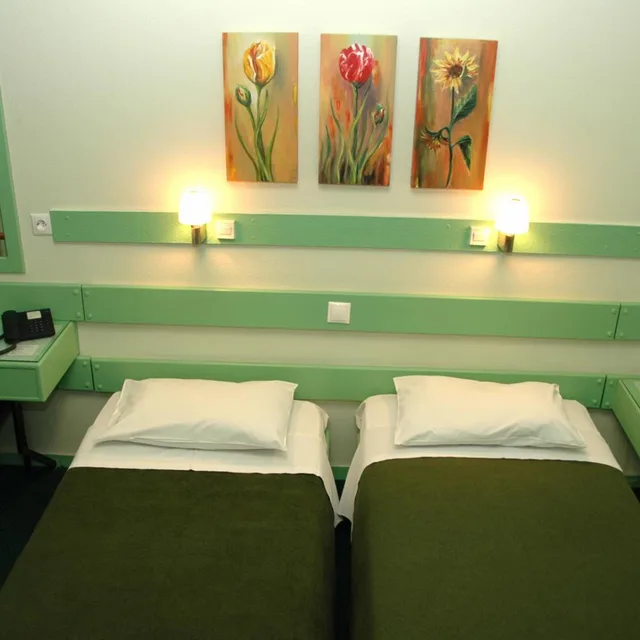 غرفة مفردة، AMALIA HOTEL 4/10